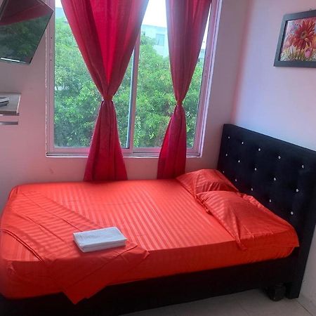 Hotel42-33 Cali Bagian luar foto